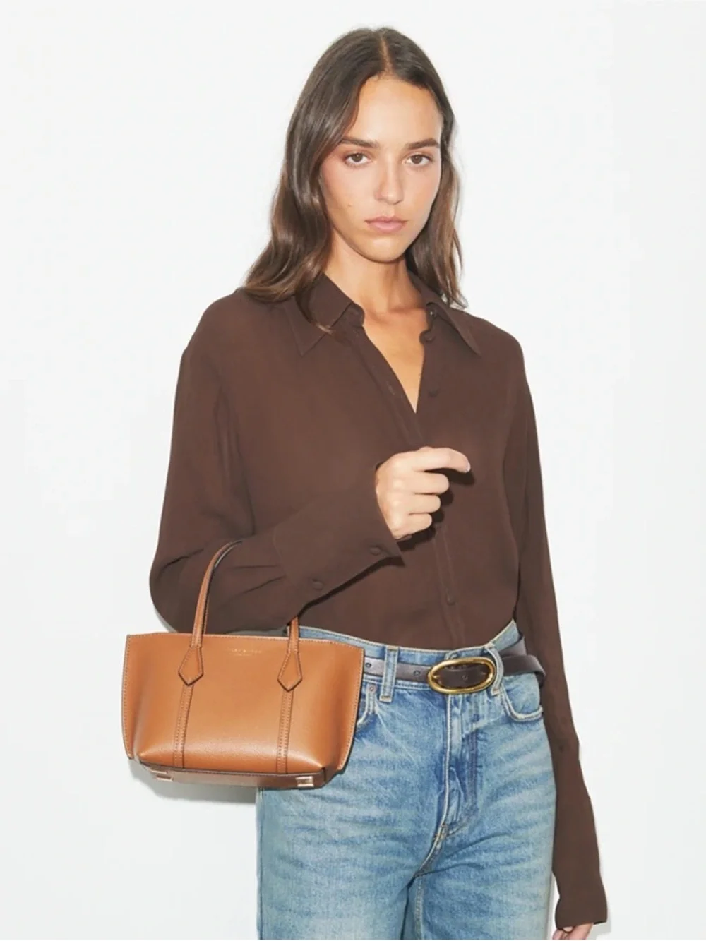 Tory Burch minimalist multitasking